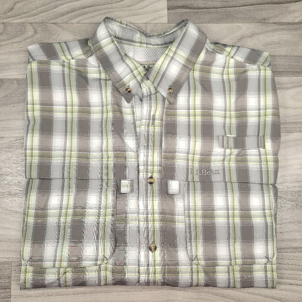 LL Bean Shirt Tropicwear Mens Size L Large Gray Plaid Short Sleev Vented 506268